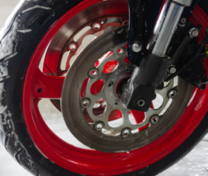 Tips_Wash_Motorcycle_Tire_and_Chain_Maintenance